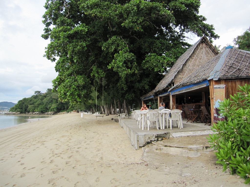 Bar on Tri Trang Beach